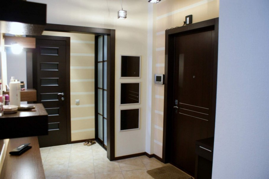 Темные межкомнатные двери в интерьере