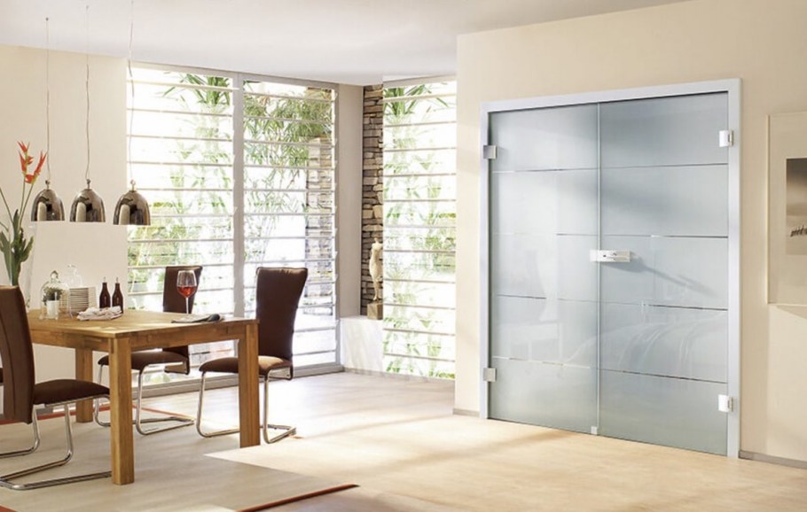 Стеклянные двери межкомнатные