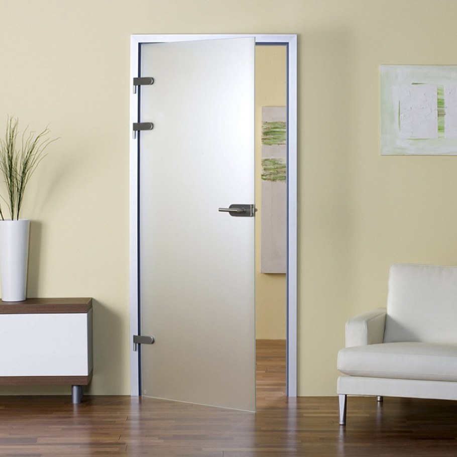 Стеклянные двери межкомнатные