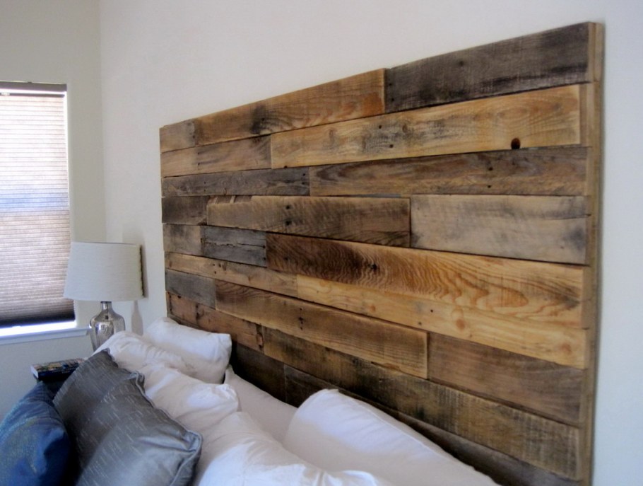 Отделка стен необрезной доской