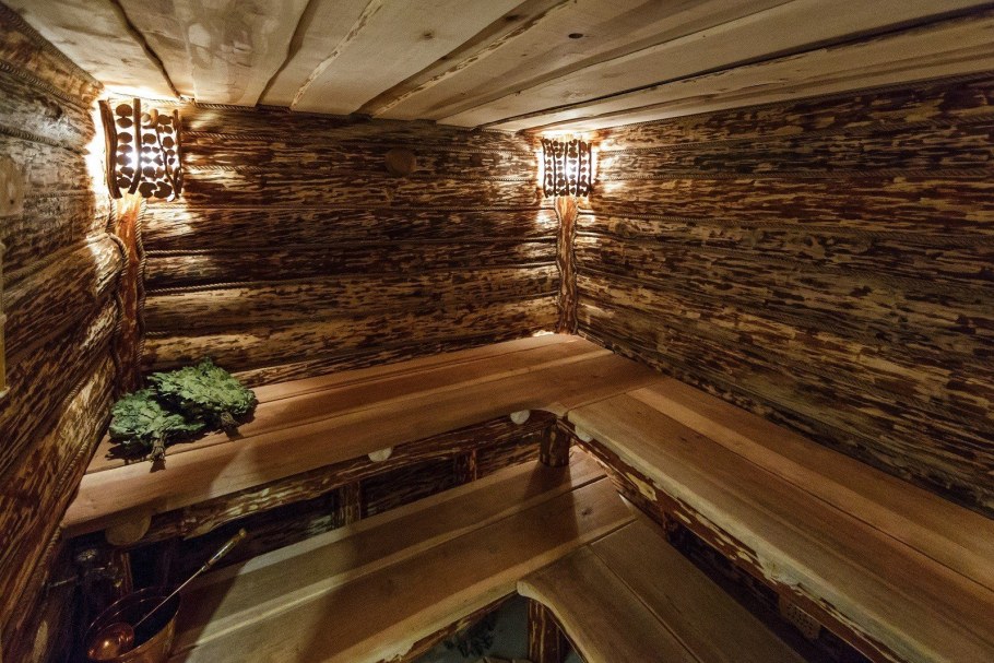 Обшить баню горбылем внутри