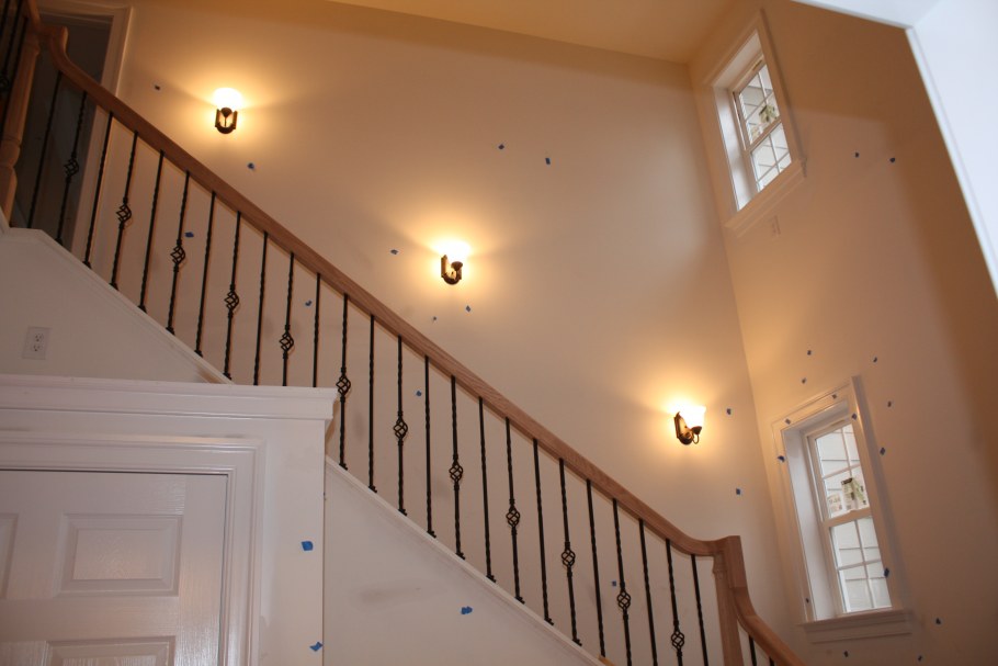 Светильники для лестницы