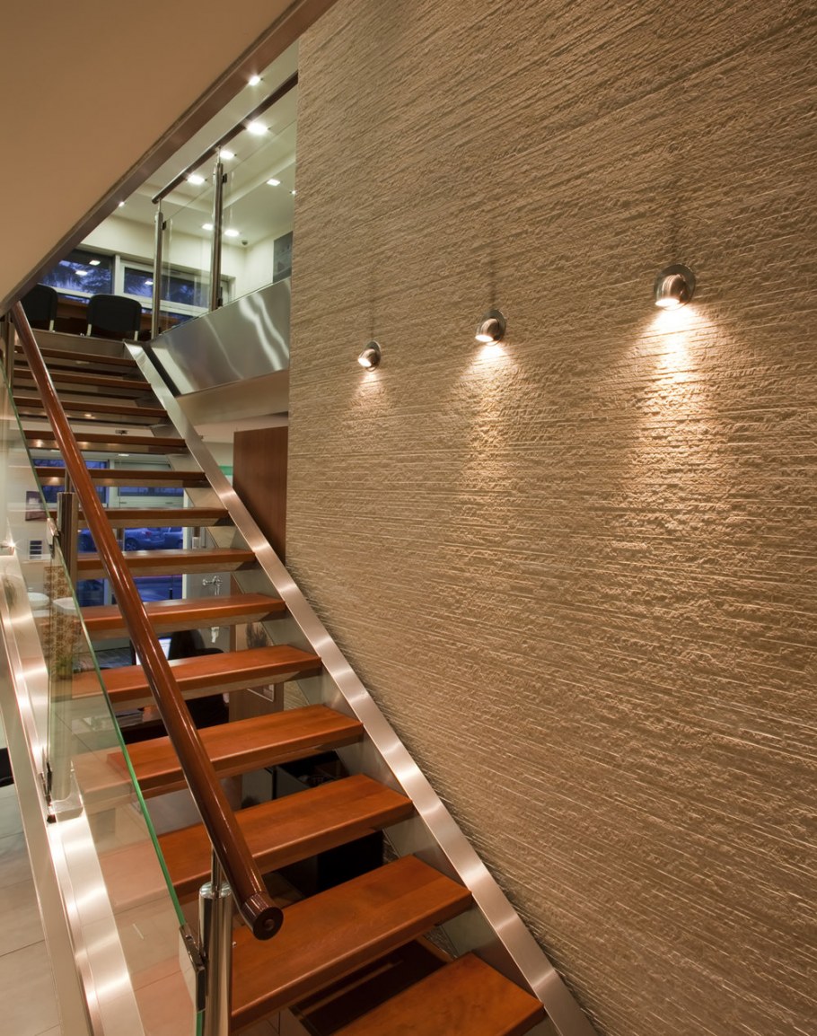 Освещение пролета лестницы