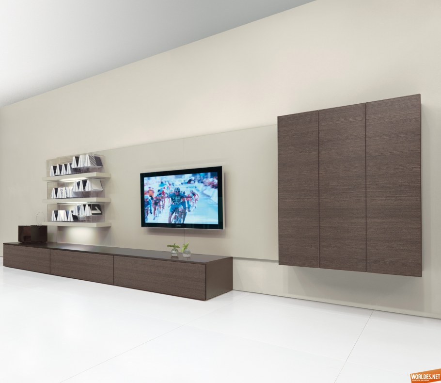 Телевизор на стене