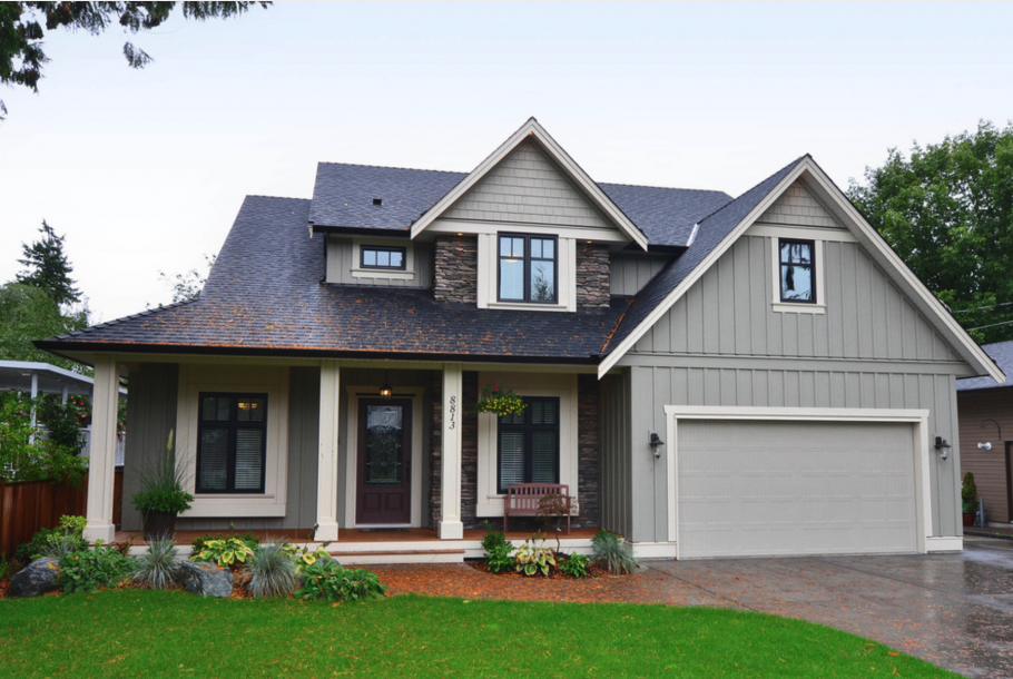 Серый фасад