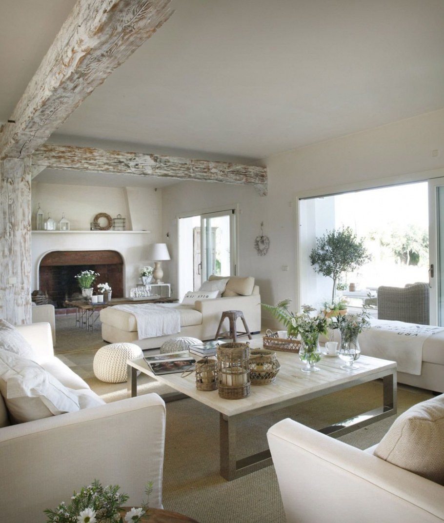 Большая уютная спальня