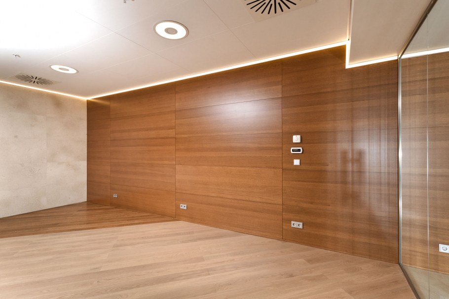 Шпонированные панели Wallhof Wood "тик"