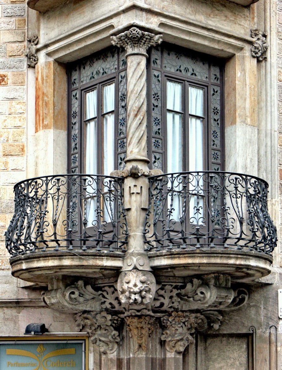 Ковка балкона в стиле Модерн