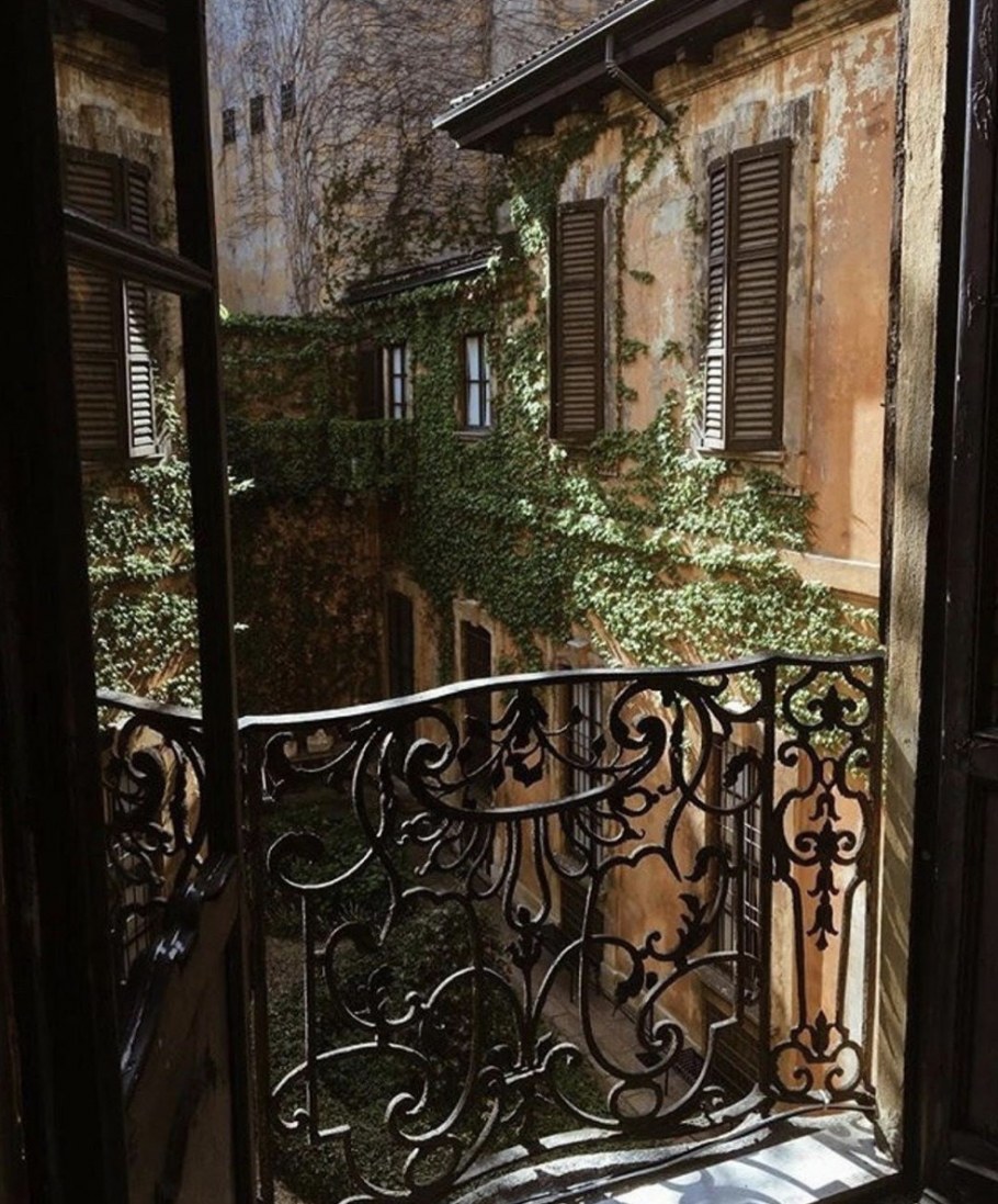 Фасады домов в стиле Эклектика