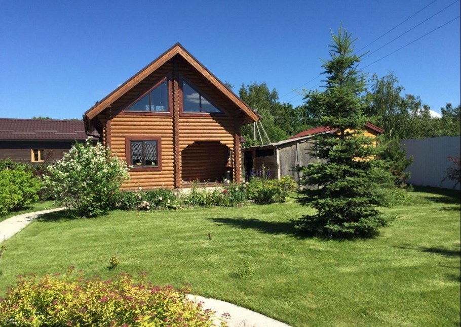 Дачный домик с участком