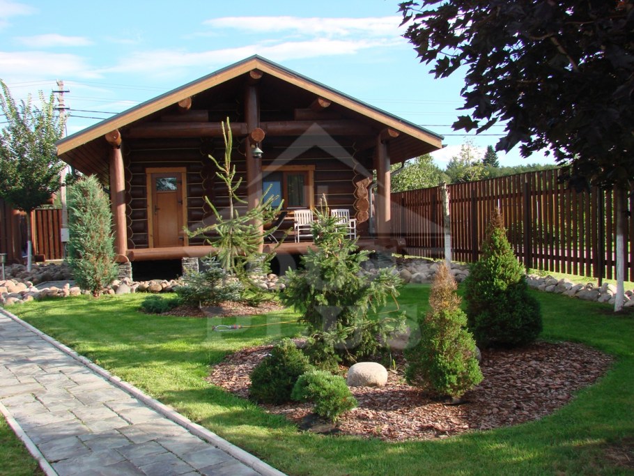 Дачный домик с участком