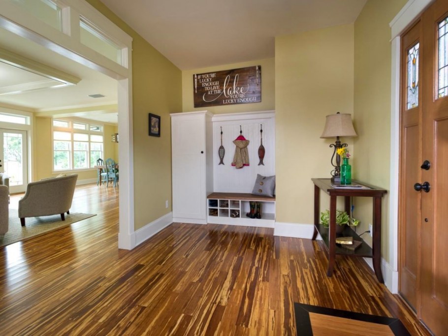 Интерьер прихожая гостиная