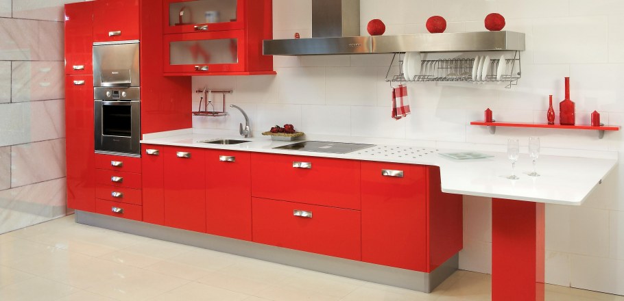 Красный кухонный гарнитур