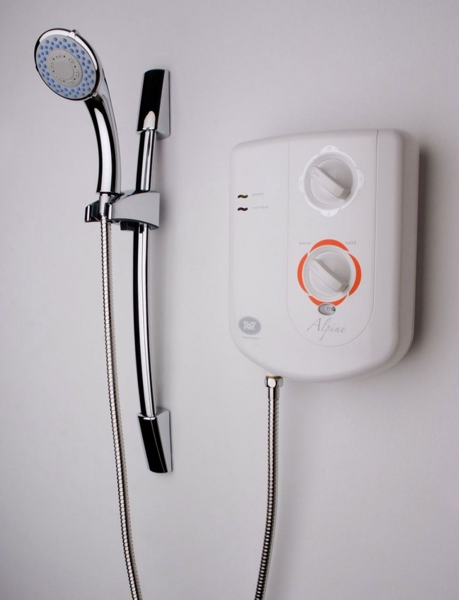 Проточный электрический водонагреватель CLAGE CRH 6