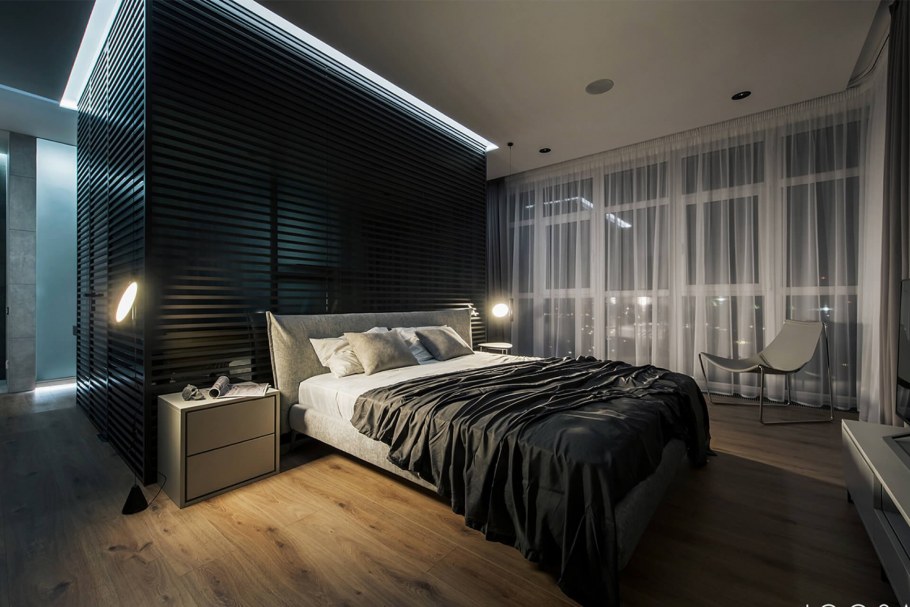 Спальня в черных тонах с подсветкой
