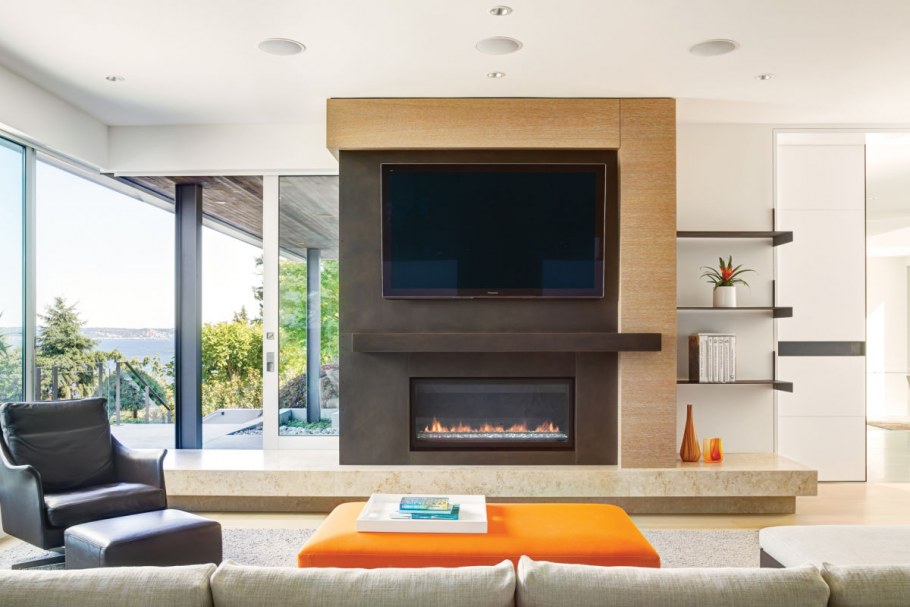 Перегородка с вращающимся телевизором