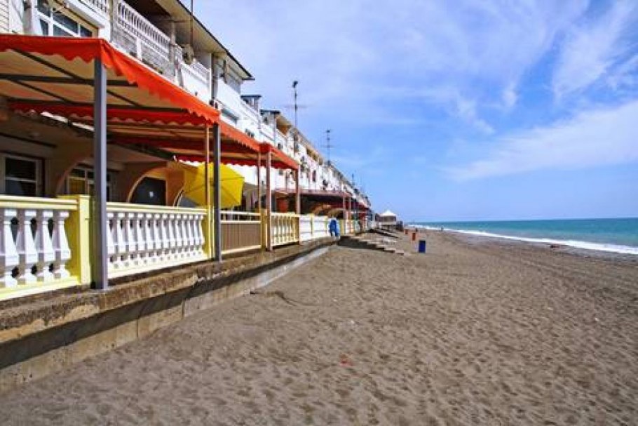 Лоо эллинг у черного моря