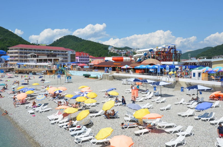 Эллинги в Абхазии на берегу моря