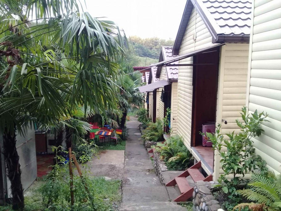 Лоо Сочи эллинги