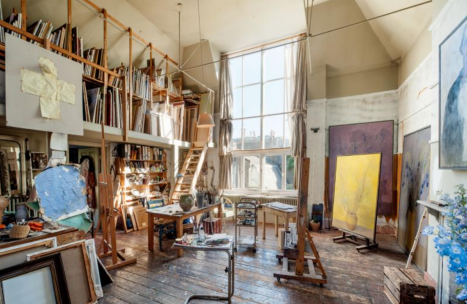 Художественная студия интерьер