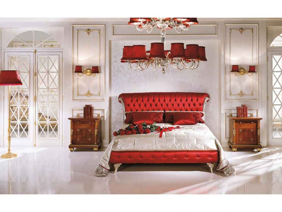 Серо красная спальня