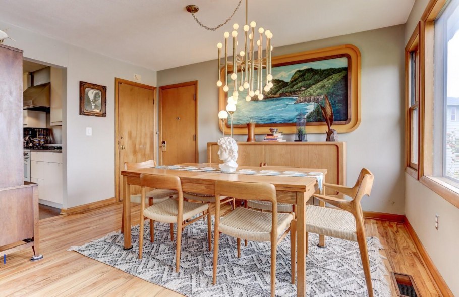 Прихожая в стиле МИД Сентури