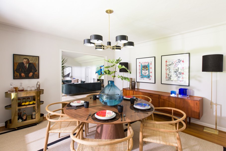 Гостиная с видом на горы