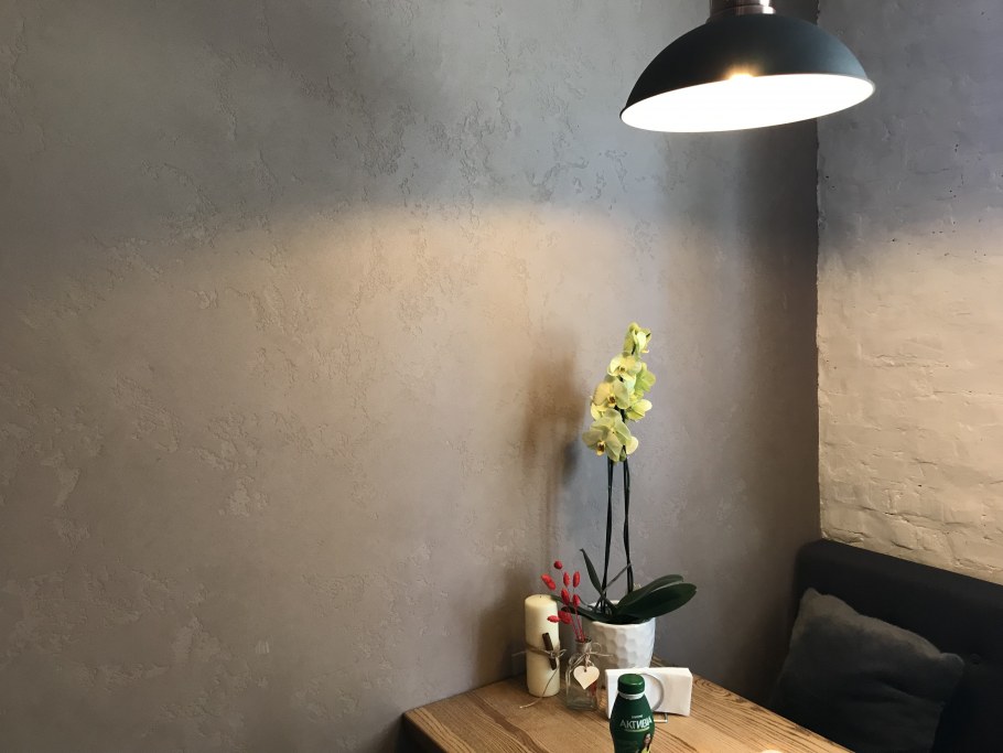 Венецианская штукатурка в светлых тонах