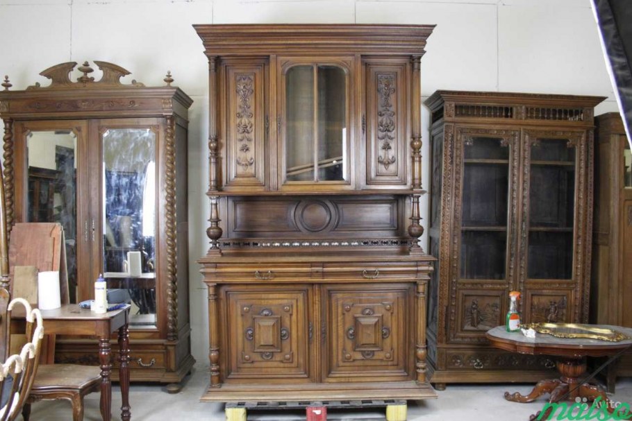 Старинные шкафы и Буфеты