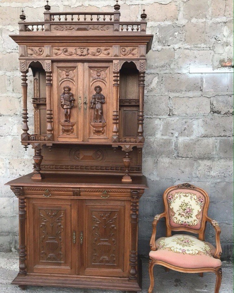 Антикварный буфет