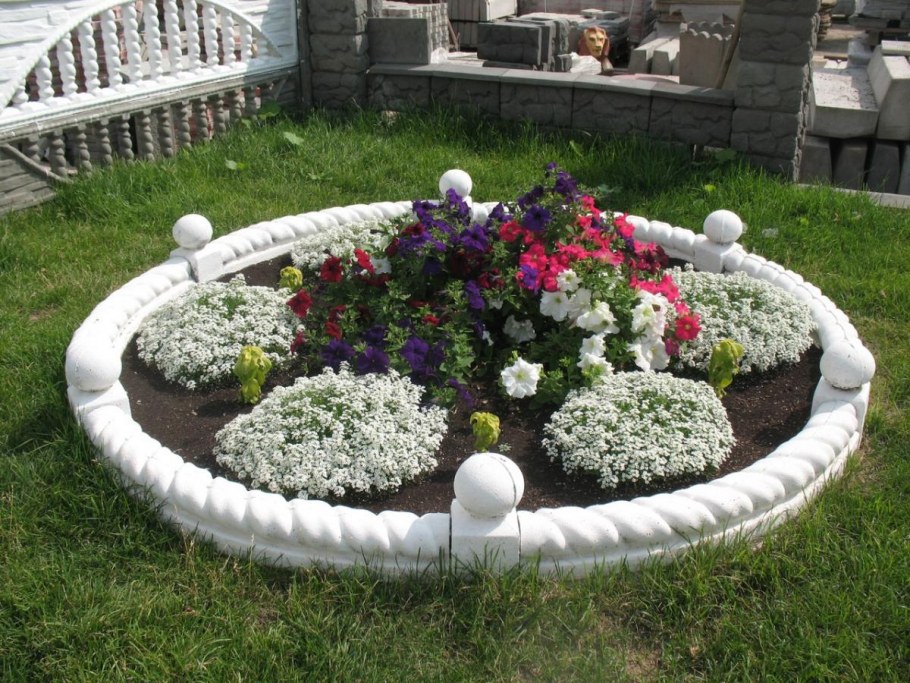 Бордюр из кирпича для клумбы