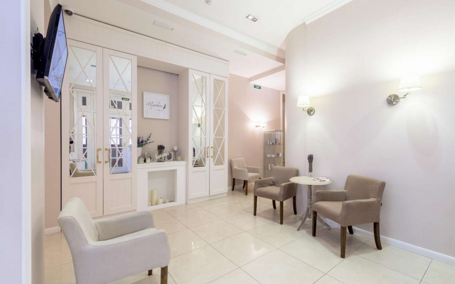 Маникюрный салон в светлых тонах