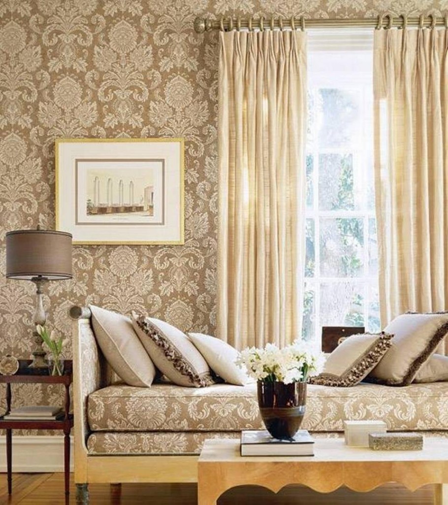 Шторы с вензелями