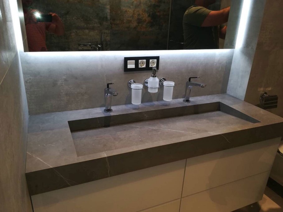 Столешница для умывальника из керамогранита