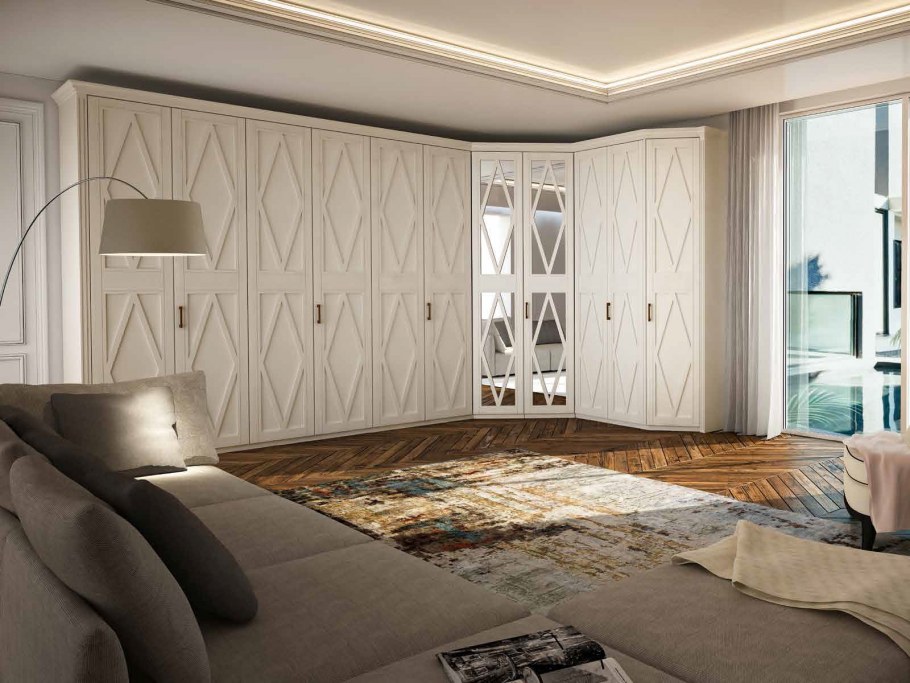 Шкаф распашной