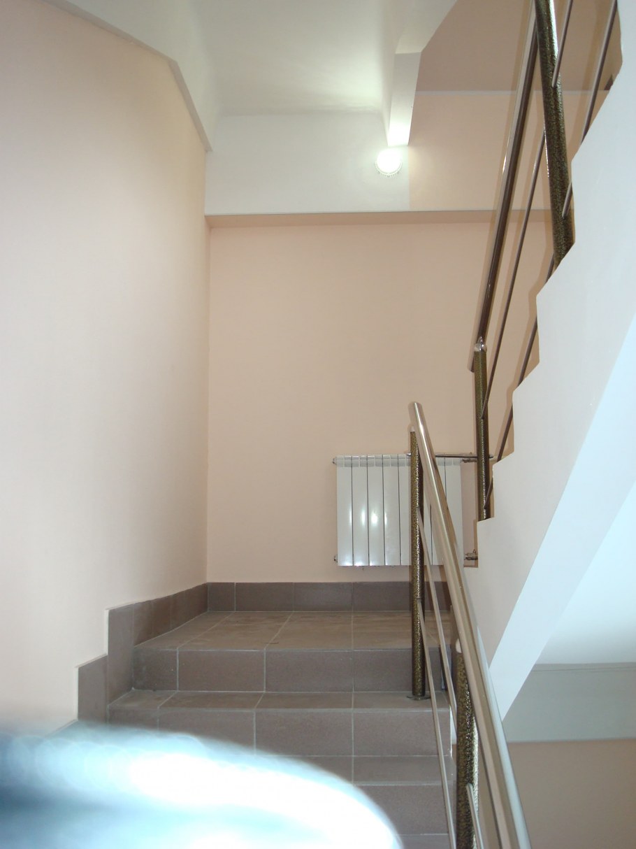 Освещение на лестничной площадке