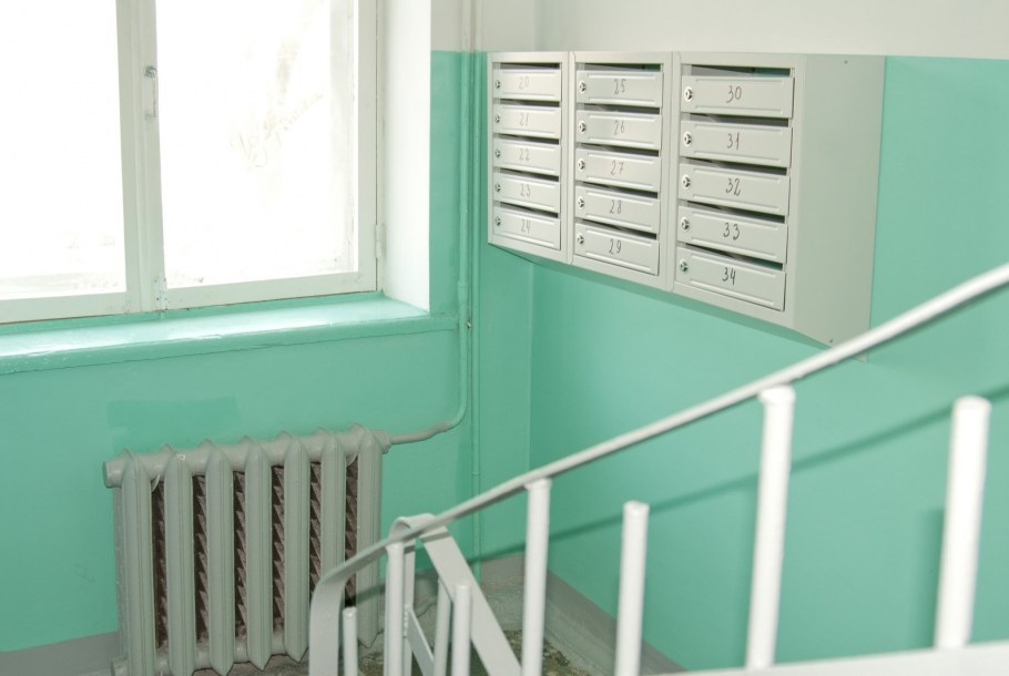 Бежевый лифт