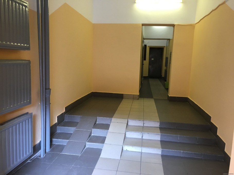 Отделка углов в подъезде