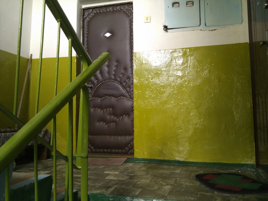 Красивый подъезд