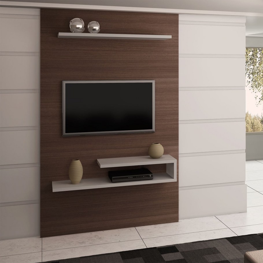 Ламинат на стену в гостиной