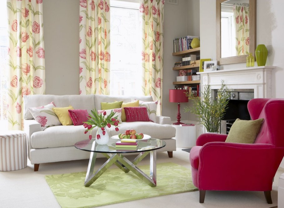 Яркие стены в интерьере