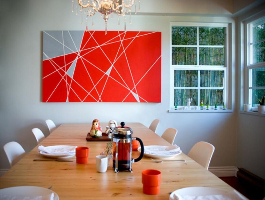 Геометрические горы на стене