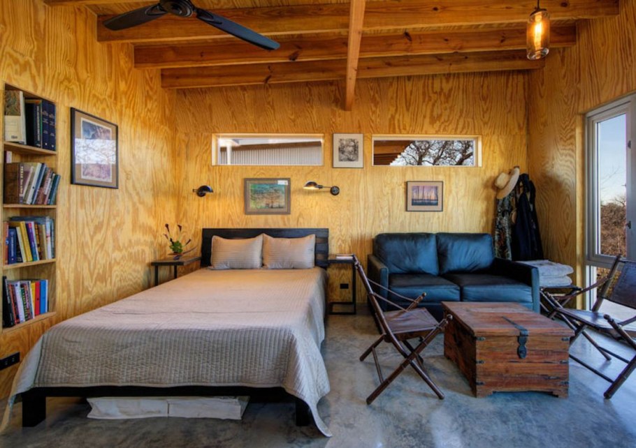 Фанера в интерьере загородного дома