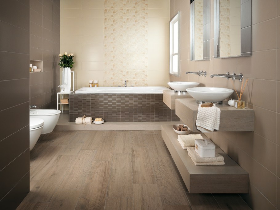 Плитка в ванную под камень и дерево