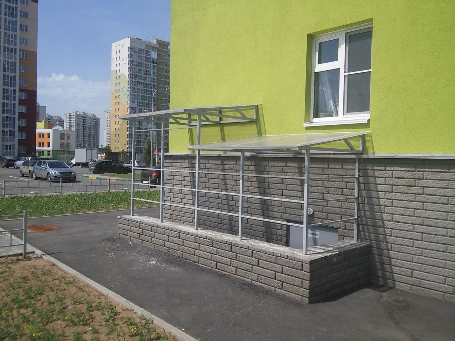 Лестница в приямок