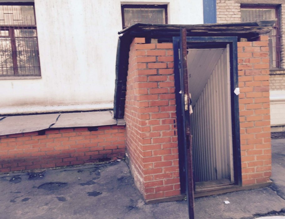 Навес над подвалом