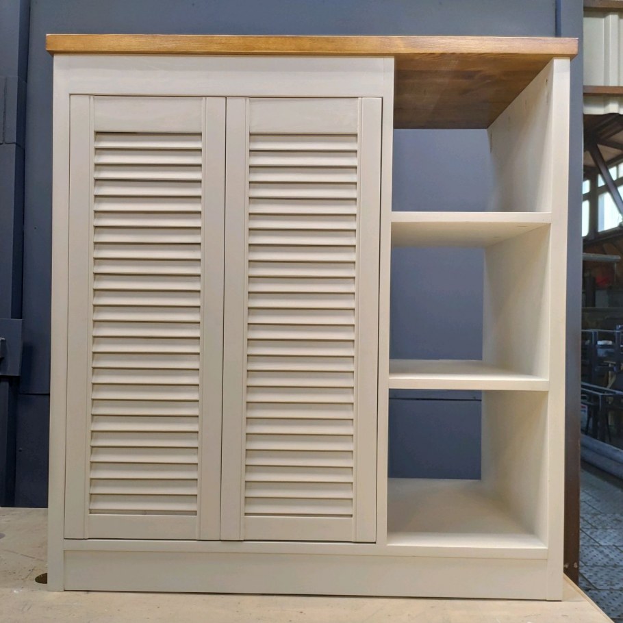 Дверка жалюзийная