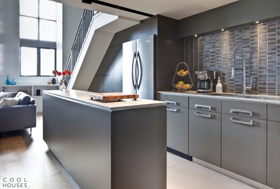 Кухня в стиле лофт и хайтек