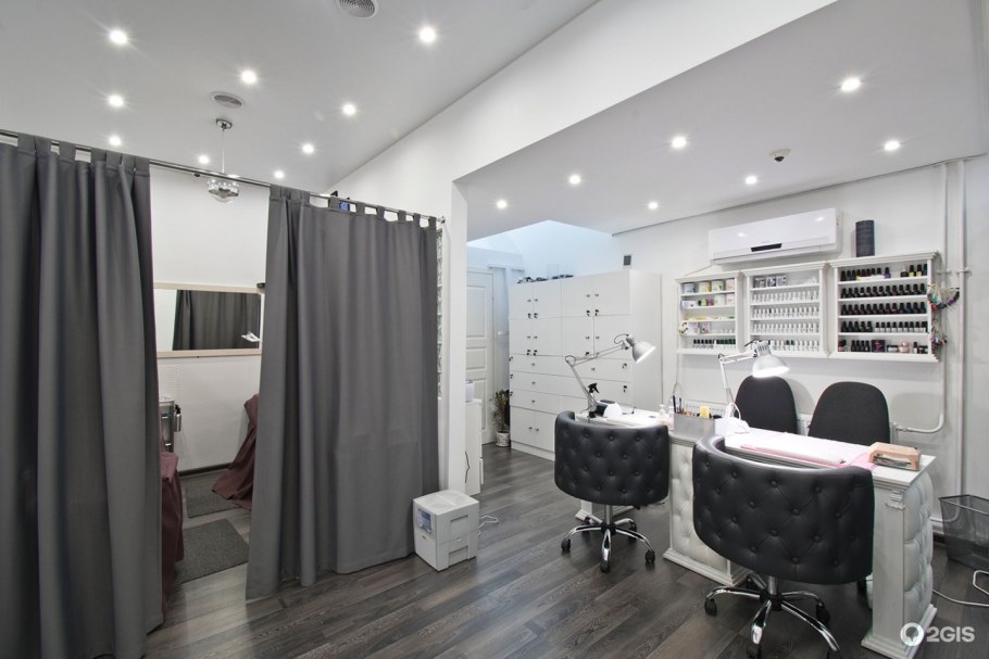 Парикмахерская в стиле арт деко