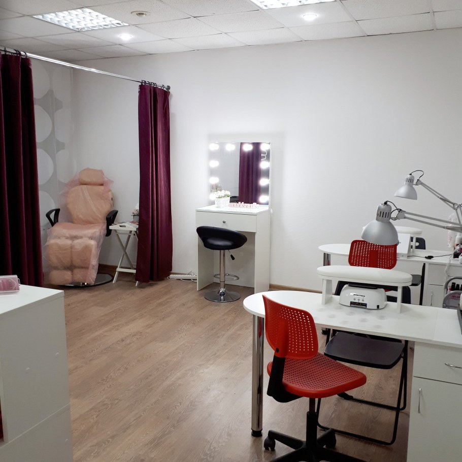 Кабинет мастера маникюра и педикюра